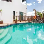 Casa Lili - Shared Pool - Close To Seafront Promenade - Sea Views From Upper Terrace * Punta Mujeres
