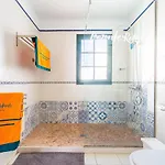 Hébergement de vacances Casa Lili - Shared Pool - Close To Seafront Promenade - Sea Views From Upper Terrace *