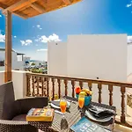Casa Lili - Shared Pool - Close To Seafront Promenade - Sea Views From Upper Terrace * Punta Mujeres