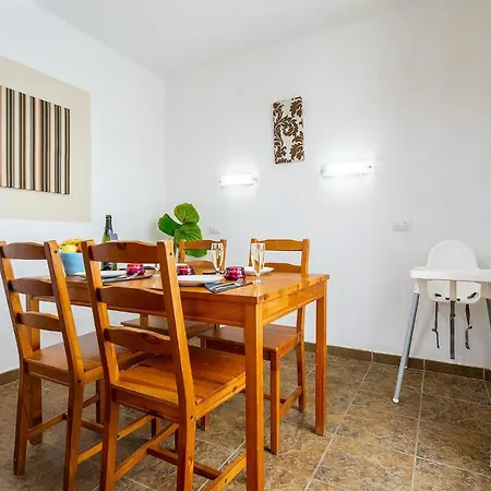 Holiday home Casa Lili - Shared Pool - Close To Seafront Promenade - Sea Views From Upper Terrace